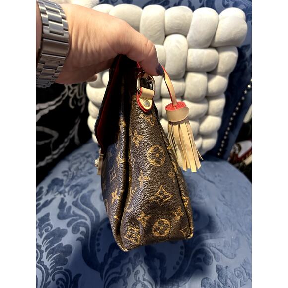 Discontinued Louis Vuitton Logo Croisette Damier Ebene in Near Mint Condition - Picture 7 of 13